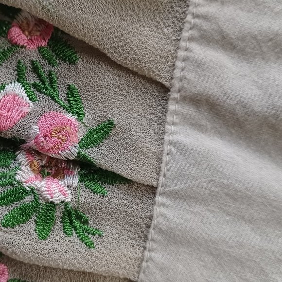 Cotton Pencil skirt with Ribbon trim and Pastel Embroidery detail, M - Picture 4 of 4